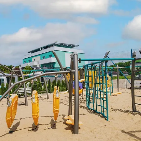 Osrodek Sea Star Premium リゾート サルビノボ